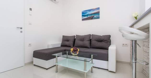 Modernes Apartment Berisha 1 Nr.2 – mit Balkon