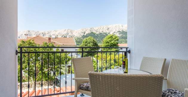 Modernes Apartment Berisha 1 Nr.2 – mit Balkon