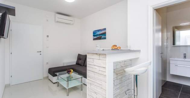 Modernes Apartment Berisha 1 Nr.2 – mit Balkon