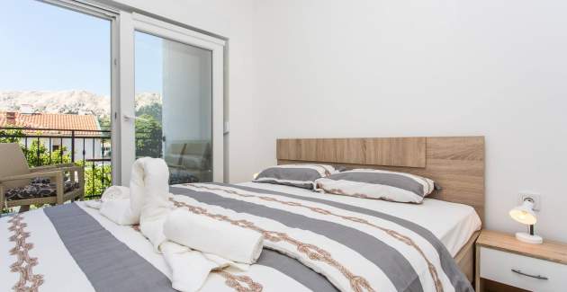 Modernes Apartment Berisha 1 Nr.2 – mit Balkon