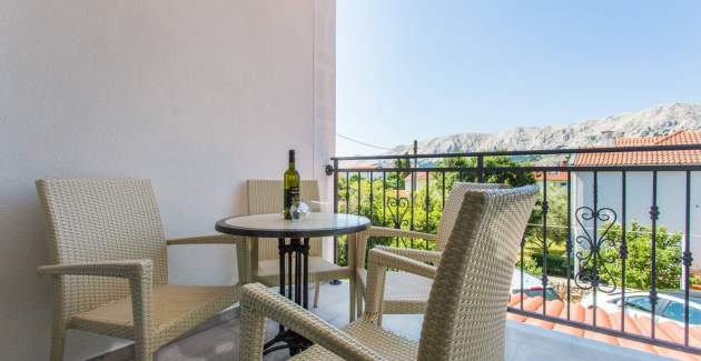 Modernes Apartment Berisha 1 Nr.3 – mit Balkon