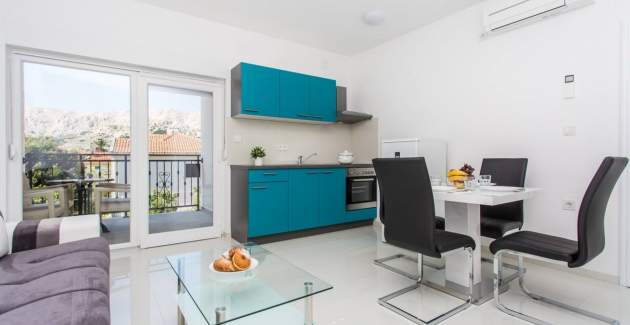 Modernes Apartment Berisha 1 Nr.3 – mit Balkon