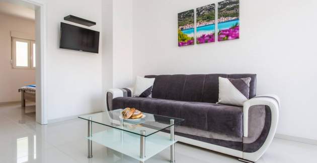 Modernes Apartment Berisha 1 Nr.3 – mit Balkon