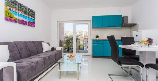Modernes Apartment Berisha 1 Nr.3 – mit Balkon