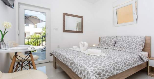 Studio-Apartment Berisha 1 Nr.1 – mit Balkon