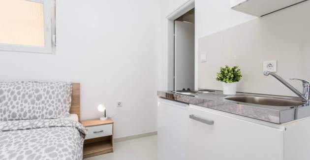 Studio-Apartment Berisha 1 Nr.1 – mit Balkon