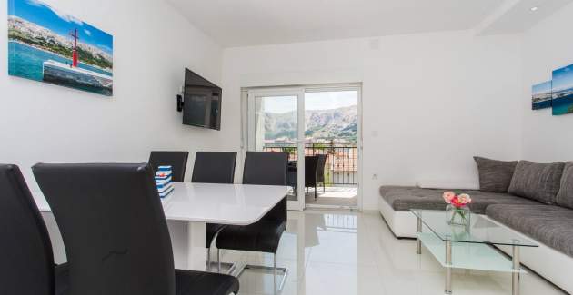 Modernes Apartment Berisha 1 Nr.5 – mit Balkon