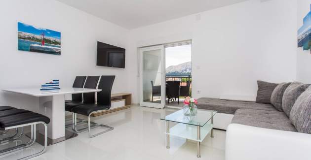 Modernes Apartment Berisha 1 Nr.5 – mit Balkon