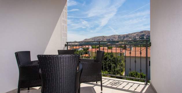 Modernes Apartment Berisha 1 Nr.5 – mit Balkon