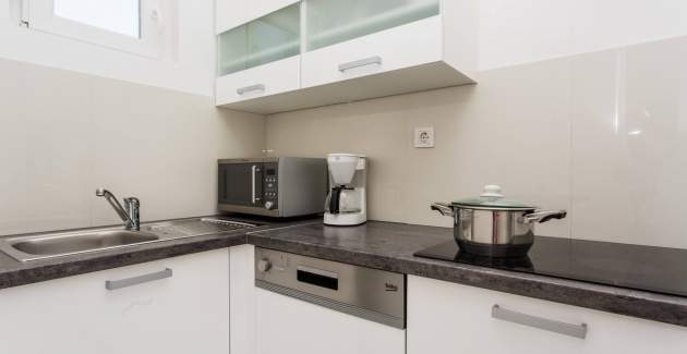 Modernes Apartment Berisha 1 Nr.5 – mit Balkon