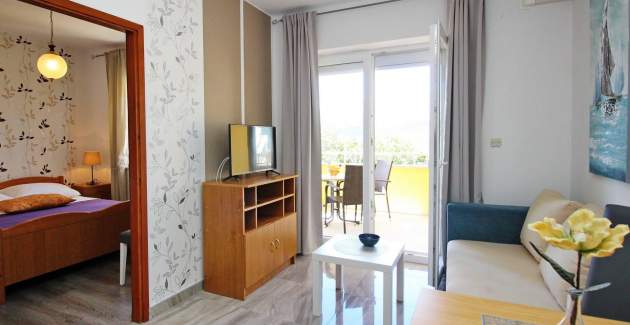 Charmantes Apartment Brnić Nr.4 - mit geräumigem Balkon