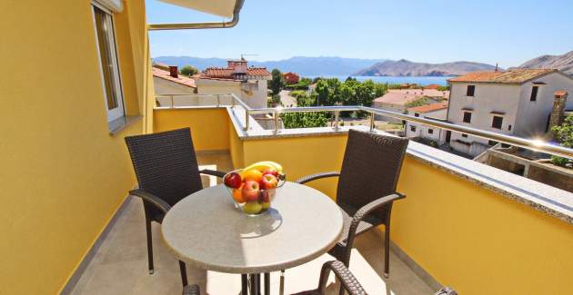 Charming Apartment Brnic No.7 - with Balcony and Sea View