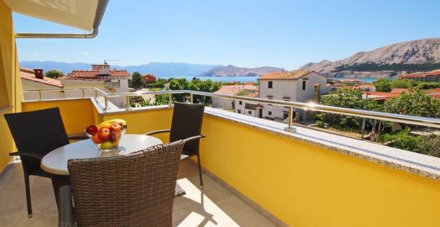 Charming Apartment Brnic No.7 - with Balcony and Sea View