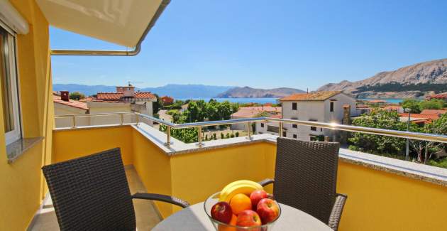 Charming Apartment Brnic No.7 - with Balcony and Sea View