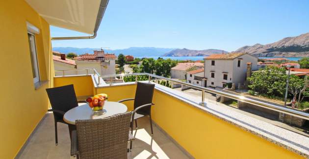 Charming Apartment Brnic No.7 - with Balcony and Sea View