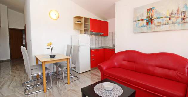 Charming Apartment Brnic No.8 - with Balcony 