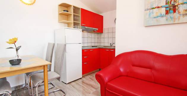 Charming Apartment Brnic No.8 - with Balcony 