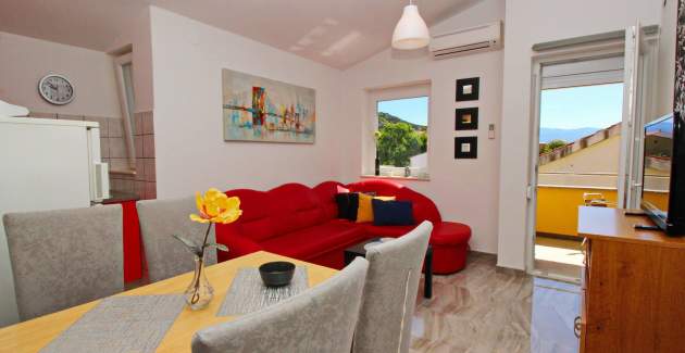 Charming Apartment Brnic No.8 - with Balcony 