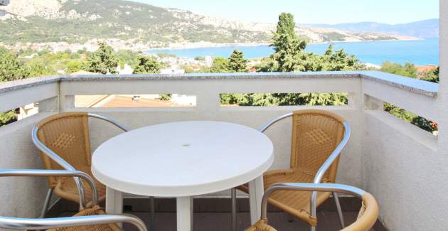 Apartment Brnic Nar. more - with Sea View, 350m from the Beach