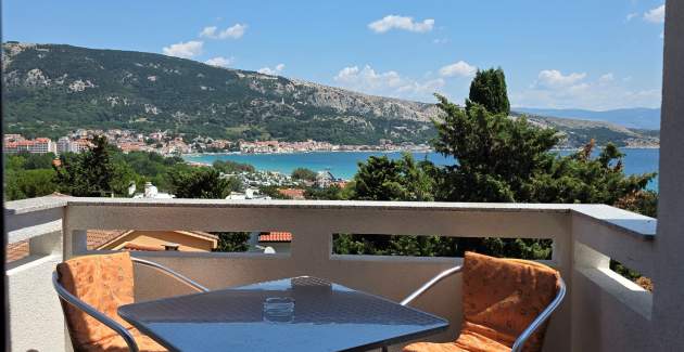 Apartment Brnic Nar. more - with Sea View, 350m from the Beach