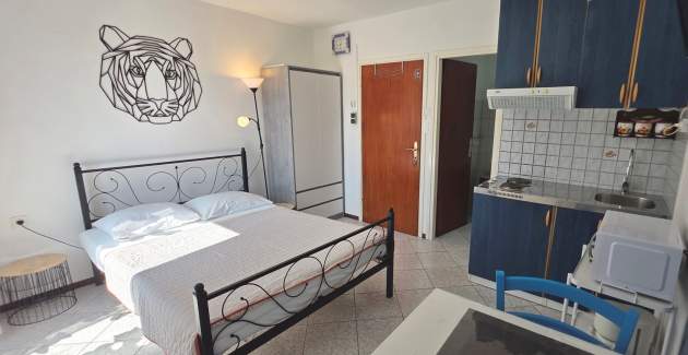 Studio apartman Bugi - s balkonom