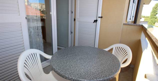 Capic Z4 - Apartment with Balcony and Parking spot, 300 m from the Beach