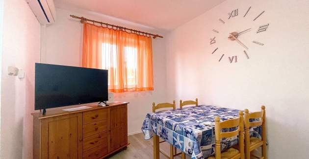 Capic Z5 - Apartment with Balcony and Parking spot, 300 m from the Beach