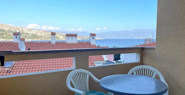 Capic Z6 - Apartment with Balcony and Parking spot, 300 m from the Beach