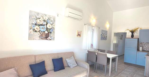 Apartment Cugalj - with Balcony, 2nd floor, 300m from the Beach
