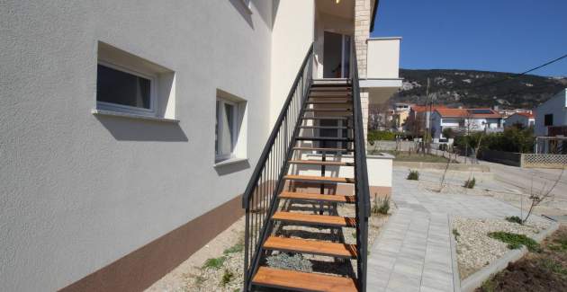 Room Dekanic No.3 - with mini Fridge and Balcony