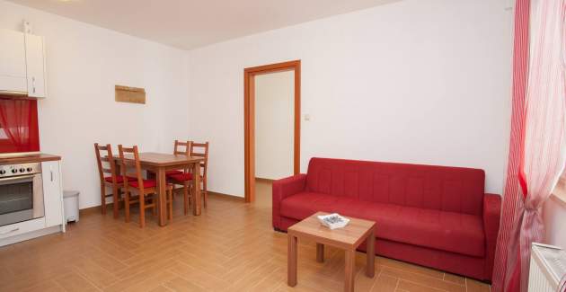 Apartment Dekanic D. - on the Ground Floor, with Terrace