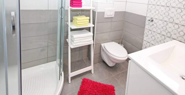 Apartment Mihaela - 350m from the Beach