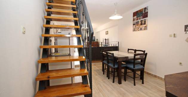 Apartment Fantov - in the old Part of Baska, with a nearby Parking