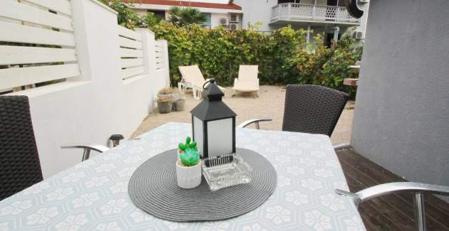 Apartment Fantov No.2 - with Terrace, 250 m from the Beach