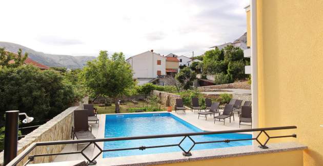 Apartment Gorica 2 No.1 - with Terrace and Pool