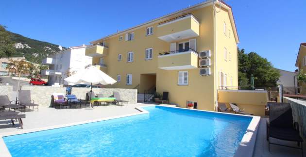 Apartment Gorica 2 No.1 - with Terrace and Pool