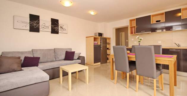 Apartment Gorica 2 No.1 - with Terrace and Pool