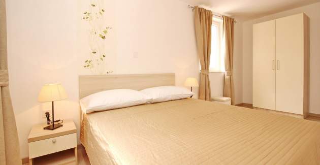 Apartment Gorica 2 No.1 - with Terrace and Pool