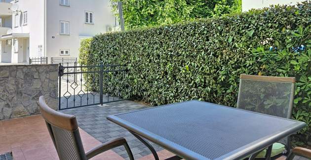 Apartment Gorica 2 No.2 - with Terrace and Pool