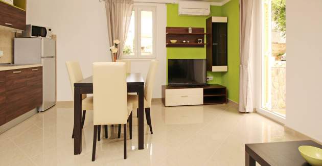 Apartment Gorica 2 No.2 - with Terrace and Pool