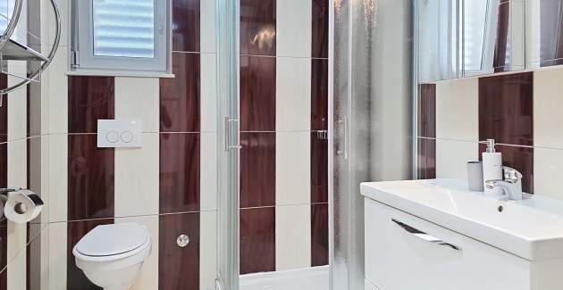 Apartment Gorica 2 No.2 - with Terrace and Pool