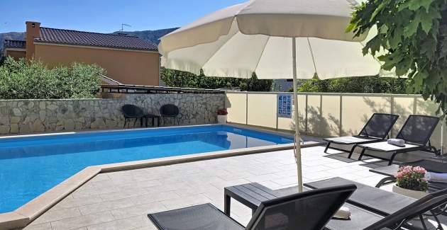 Apartment Gorica 2 No.2 - with Terrace and Pool