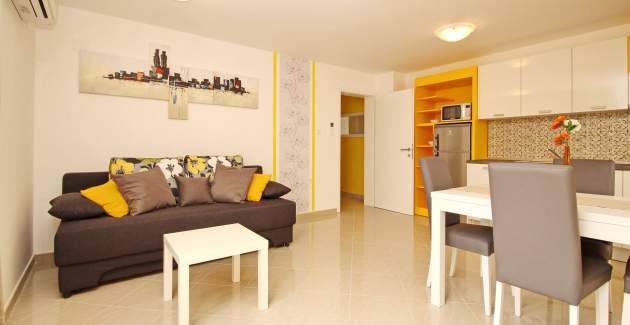 Apartment Gorica 2 No.3 - with Terrace and Pool