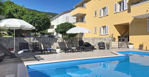 Apartment Gorica 2 No.3 - with Terrace and Pool