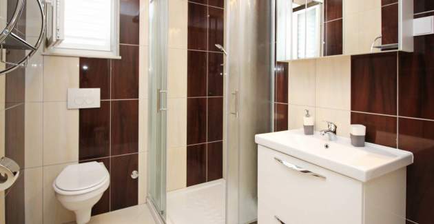 Apartment Gorica 2 No.5 - with Balcony and Pool