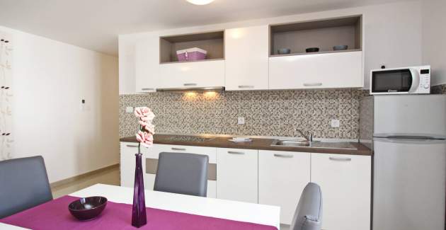 Apartment Gorica 2 No.5 - with Balcony and Pool