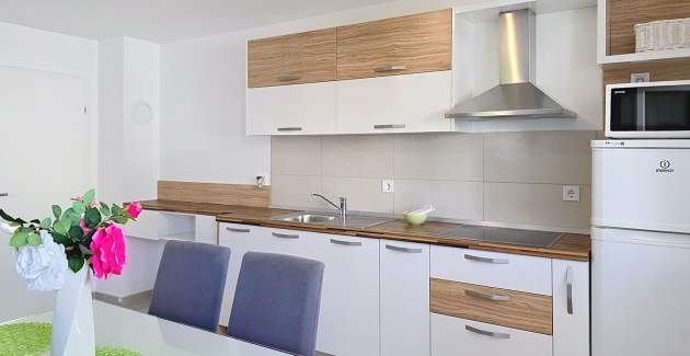 Appartamento Gorica 2 n.6 – con balcone e piscina
