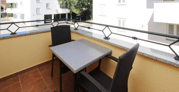 Apartment Gorica 2 No.6 - with Balcony and Pool