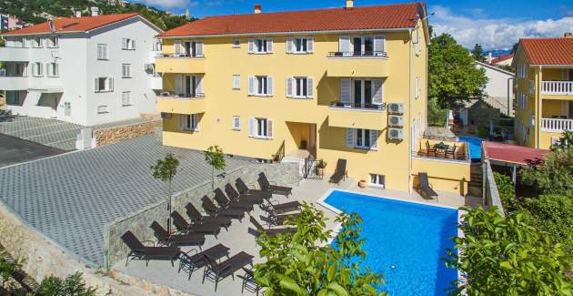 Apartment Gorica 2 No.8 - with Balcony and Pool