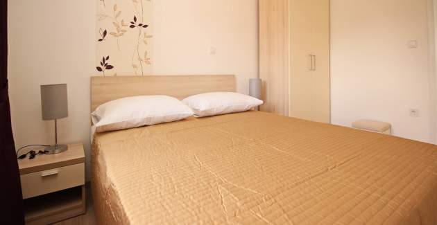 Apartment Gorica 2 No.9 - with Balcony and Pool